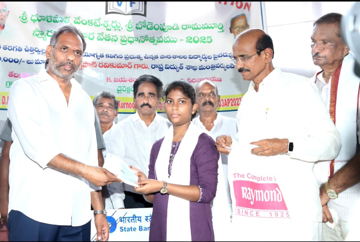 Student receiving award